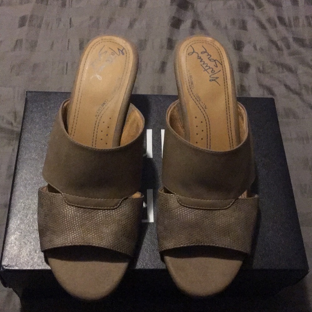Naturalizer Deanna Sandals